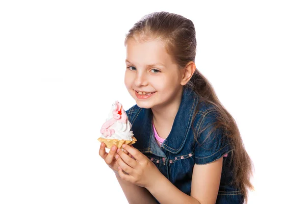 Girl eats cake — Stock Photo, Image