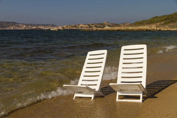 Holiday chairs at the sea — Stock Photo, Image