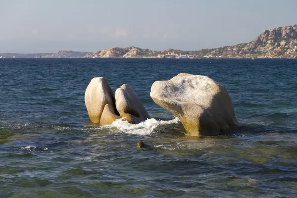 Felsformationen im Wasser Stockbild