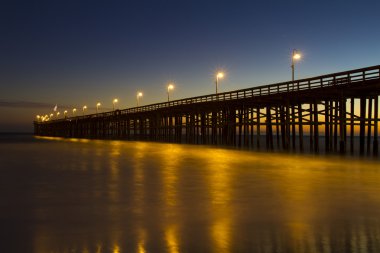 Güneş battıktan sonra Pier