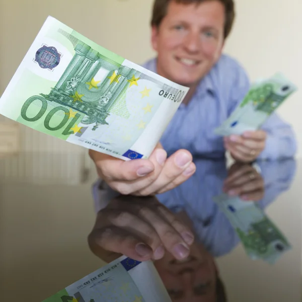 100 Euro gespendet — Stockfoto
