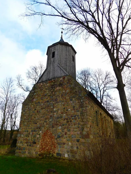 Evangelische Dorfkirche Aus Dem Jahrhundert — Stockfoto