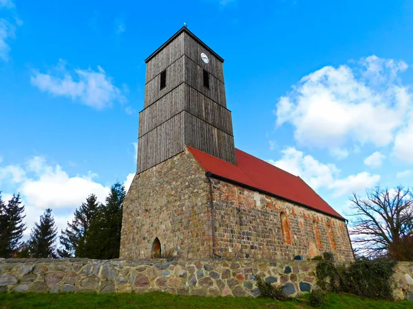 Evangelische Dorfkirche Der Uckermark — Stockfoto