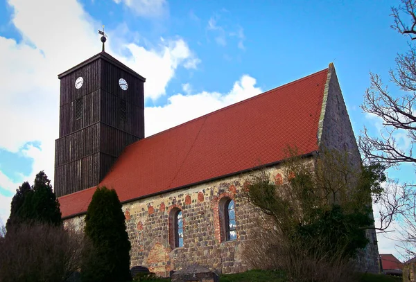 Uckermark Taki Evanjelik Köy Kilisesi — Stok fotoğraf