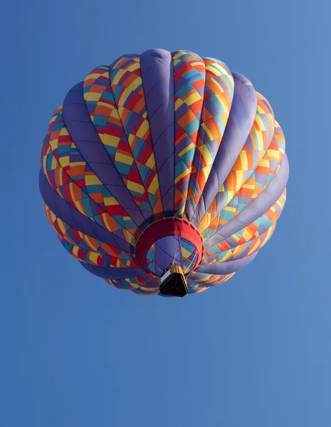 Bunte Heißluftballons starten bei den jährlichen Metamora-Ländertagen und dem Heißluftballonfestival. — Stockfoto