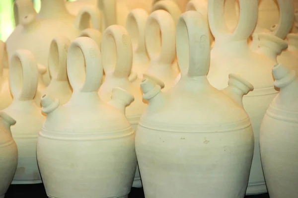 Petrol piyasasında kil tencere