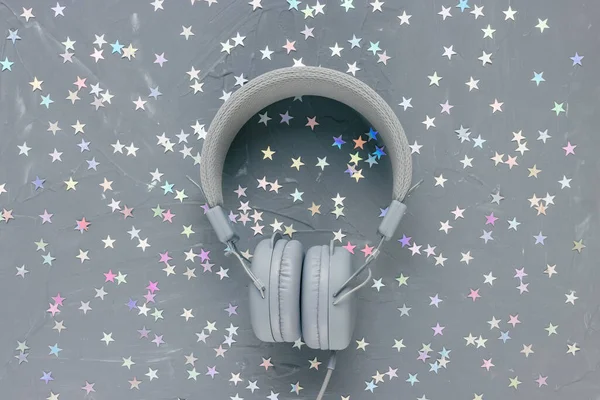 Headphones Festive Gray Stars Confetti Decoration Background Music Radio Podcasts — Stock Photo, Image