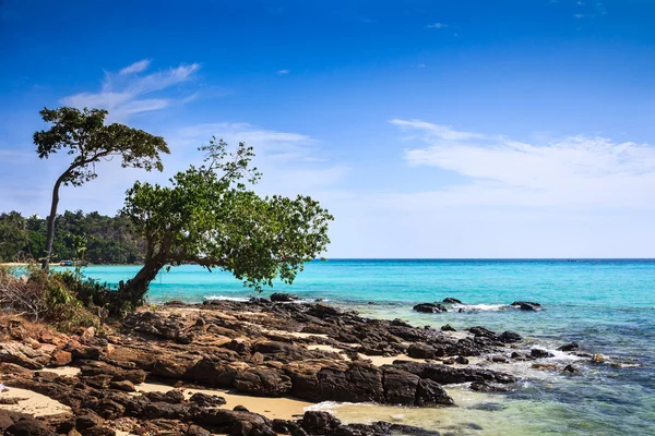 Bela paisagem tropical. Phi Phi Don Island — Fotografia de Stock