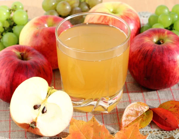 Apfelsaft — Stockfoto