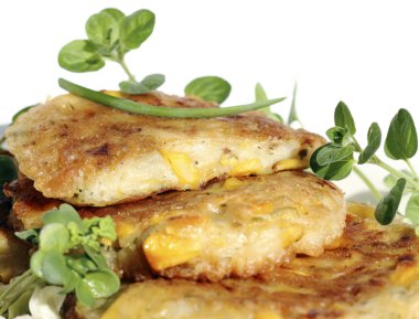 Mısır ile kızarmış kek