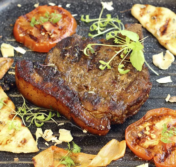 Steak de porc grillé — Photo