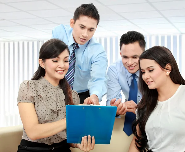 Zakelijke team bespreken — Stockfoto