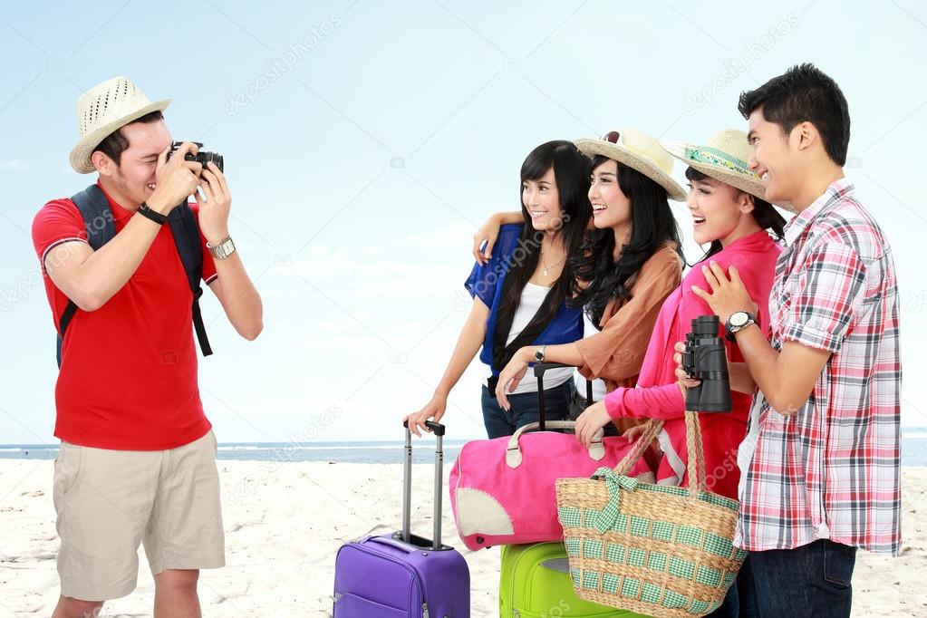 Friends Taking pictures