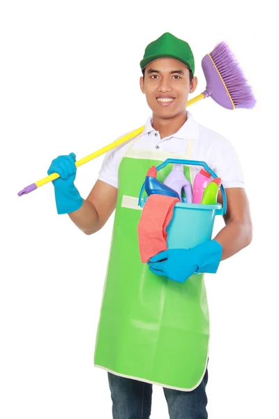 Temizlik ekipmanları ile genç adam portresi — Stok fotoğraf
