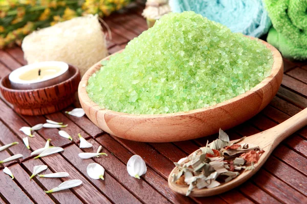 Green spa salt — Stock Photo, Image
