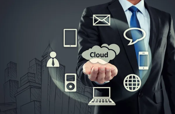 Geschäftsmann zeigt auf Cloud Computing — Stockfoto