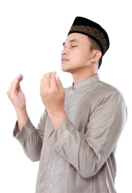 dua yapan Müslüman erkek