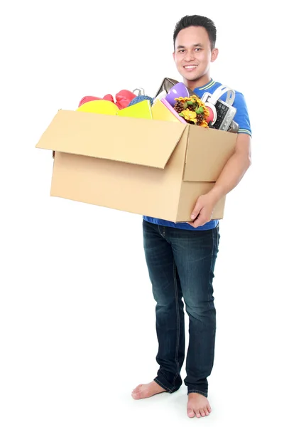 Día de mudanza. hombre con caja de cartón — Foto de Stock