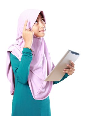 tablet bilgisayar düşünme kullanarak çocuk