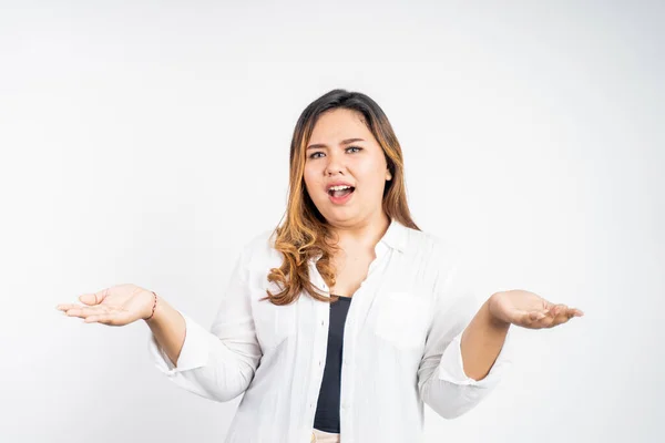 Retrato de jovem asiático mulher infeliz e irritado — Fotografia de Stock