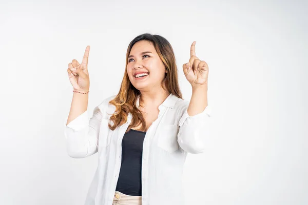 Atractivo asiático mujer con dedo apuntando hasta mano gesto —  Fotos de Stock