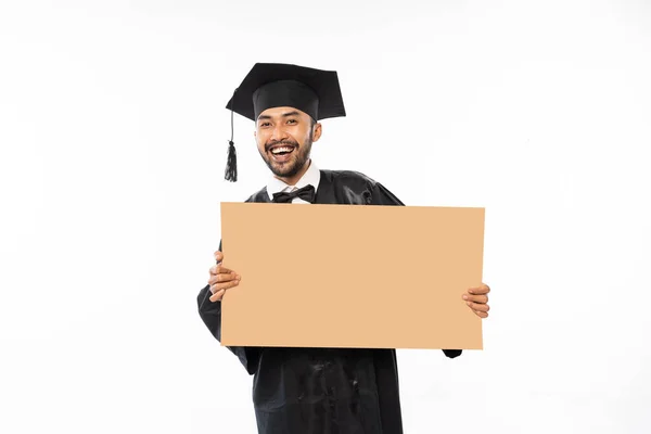 Asian Graduate Male Students Wearing Toga Holding Blank Space Carton — Stok fotoğraf