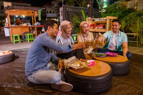 Portrait Happy Muslim Friend Enjoy Having Iftar Dinner Traditional Food — Photo