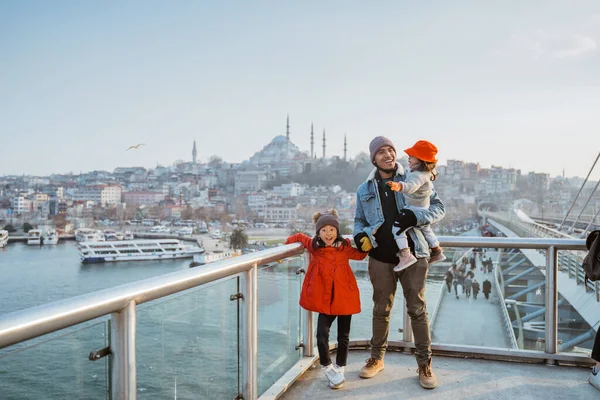Father Daughter Travel Turkey Portrait Dad Kid Enjoying View Beautiful —  Fotos de Stock