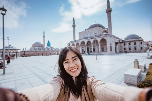 Beautiful Asian Woman Taking Selfie Portrait Front Mosque Konya Turkey — Fotografia de Stock