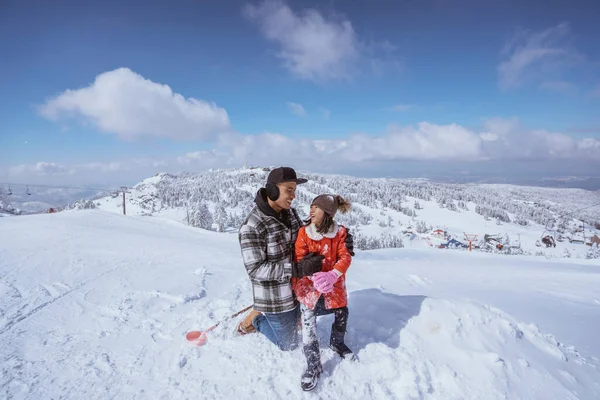 Happy Father Daughter Snow Enjoying Time Top Uludag Mountain — Stock fotografie