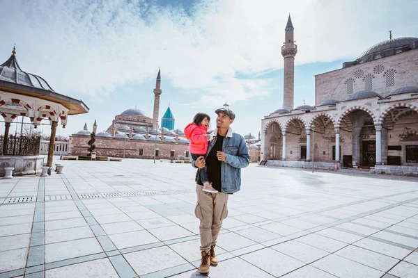 Father His Little Girl Walking Square Konya Turkey Enjoying Beautiful — Fotografia de Stock