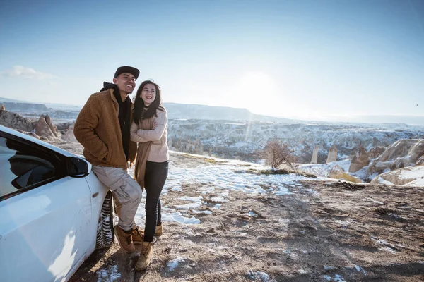 Asian Couple Standing Enjoying View Beautiful Cappadocia Snow Winter — 스톡 사진