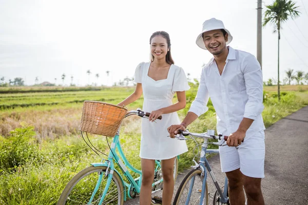 Portrait Happy Man Woman Cycling Outdoor Smiling Camera — ストック写真