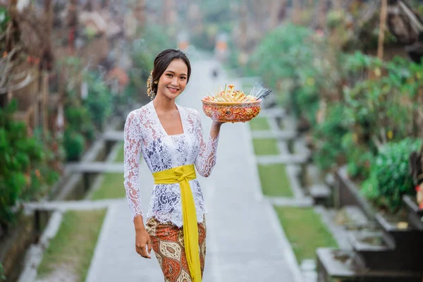 Beauty Balinese Woman Smiling Camera Standing Bali Village Penglipuran — 图库照片