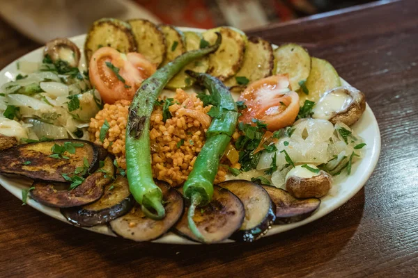Close Kebab Meat Platter Plate Chilli Onion — Stock fotografie