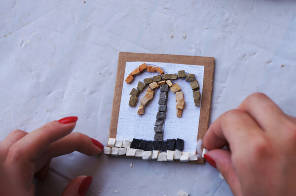 Making a stone mosaic