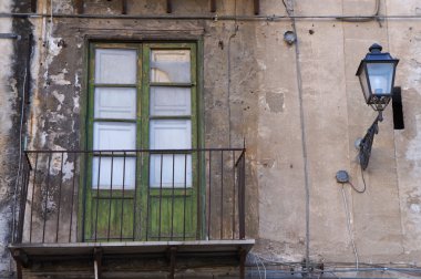 Eski balkon