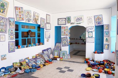 renkli Hatıra Eşyası ile Tunus ın Bazaarı