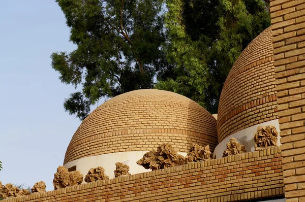 Кирпичная кладка в тунисской архитектуре — стоковое фото