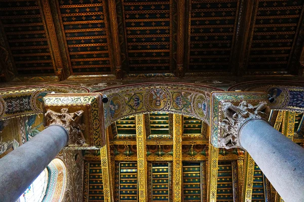 Decoración de la Catedral de Monreale en Sicilia —  Fotos de Stock