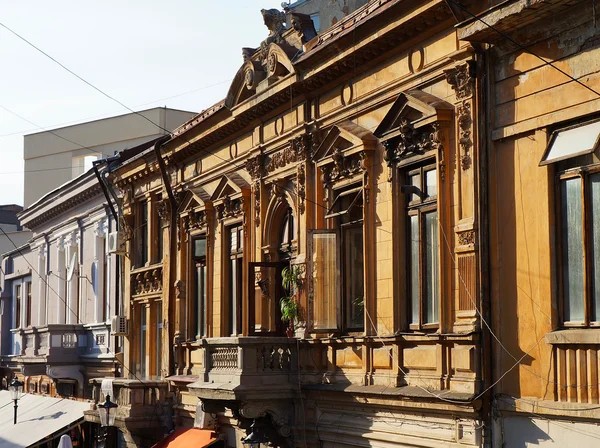 Budovy v historickém centru Bukurešti v Rumunsku — Stock fotografie