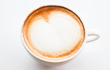 bir fincan sıcak kahve latte ile microfoam üstte
