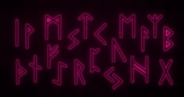 Parlayan renkli neon sihirli rün sembolleri. Animasyon rünleri deseni. Etnik runik alfabe, Futhark. Eski İskandinav okült sembolleri Vikingler renkli neon ışıklar saçar. 4K Video hareketi grafiği