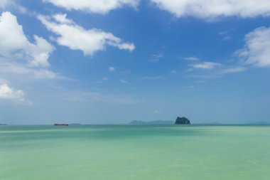 olarak kalça ve küçük adalar deniz manzarası
