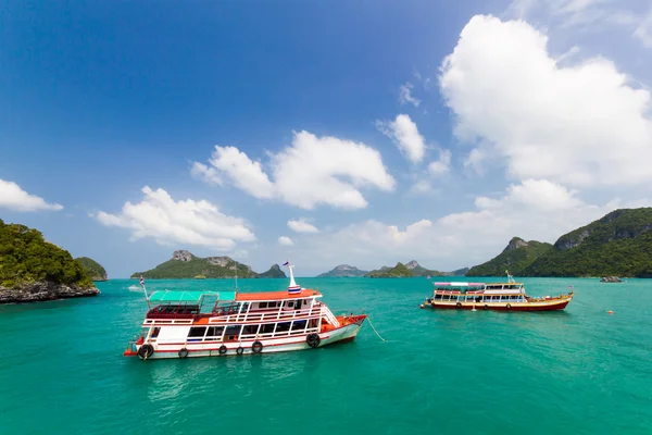 A ship tour tranfer man to — Stock Photo, Image