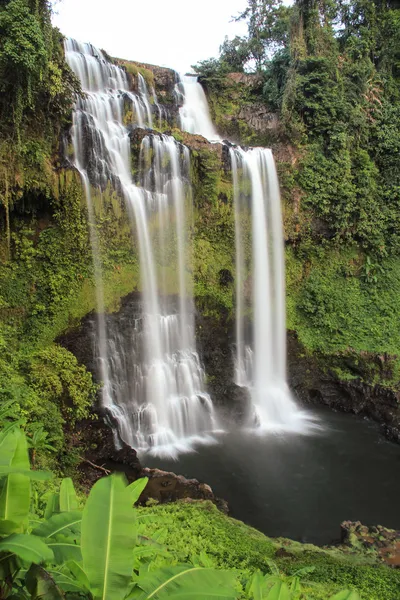 Cachoeira no laos I — Fotografia de Stock