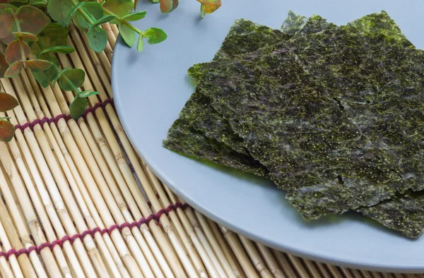 Fried seaweed — Stock Photo, Image