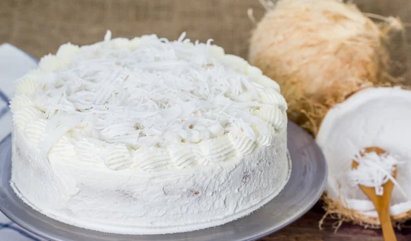 Coconut cream cake — Stock Photo, Image