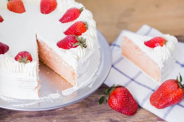 Bolo de morangos — Fotografia de Stock