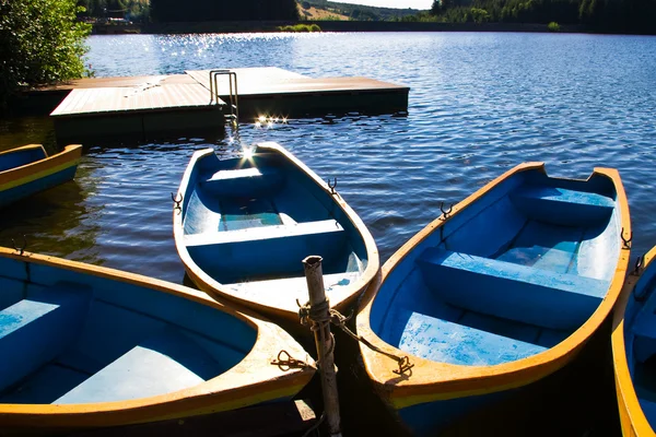 Boote See und Ponton — Stockfoto